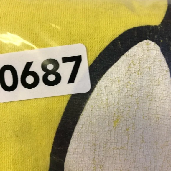 Vintage 1995 tweety bird XXL six flags t shirt 687 - Picture 12 of 12